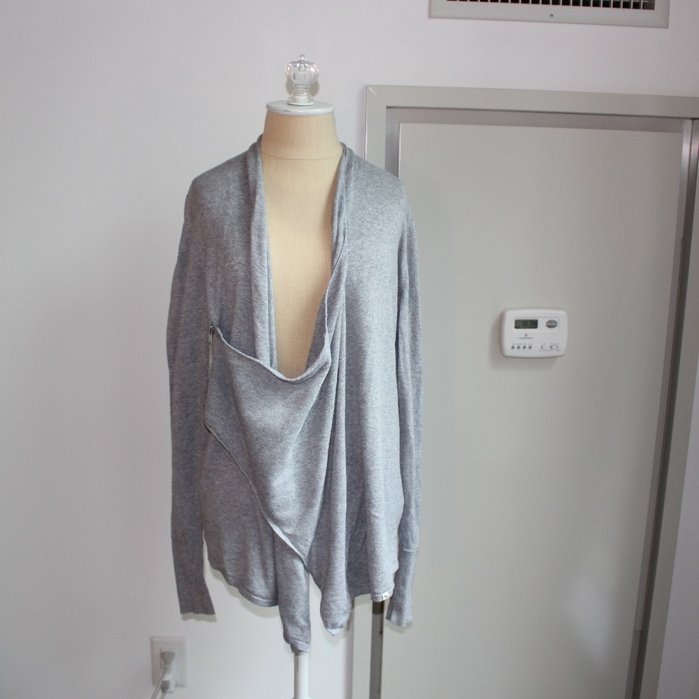 Abercrombie & Fitch Versatile Side Zip Cardigan Sweater